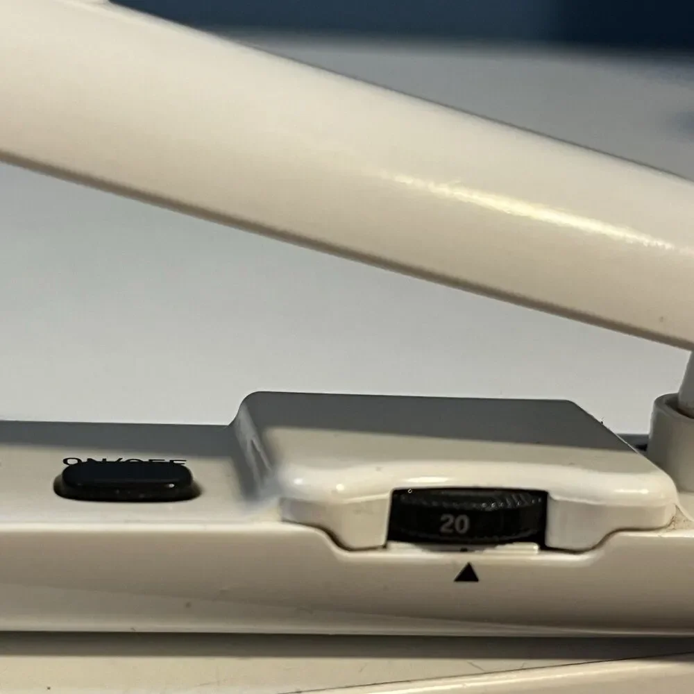 BaByliss White Ceramic Hair Straightener